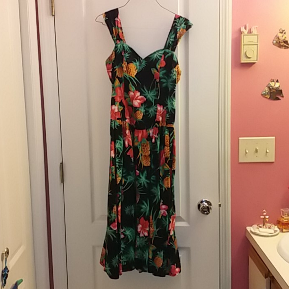Hawaiian dress